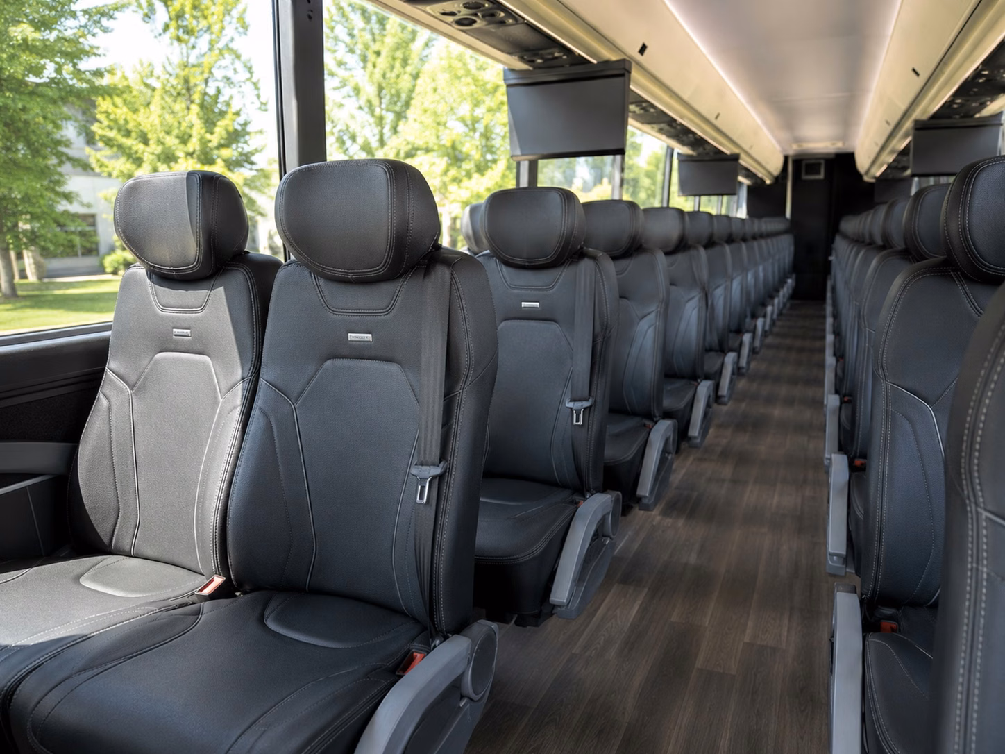 choose the right wedding transportation package for your springfield wedding weekend