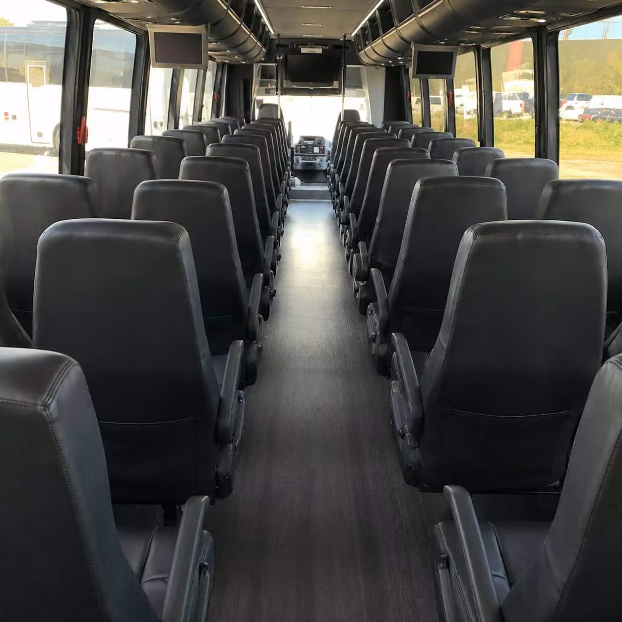 springfield 28 passenger minibus rental