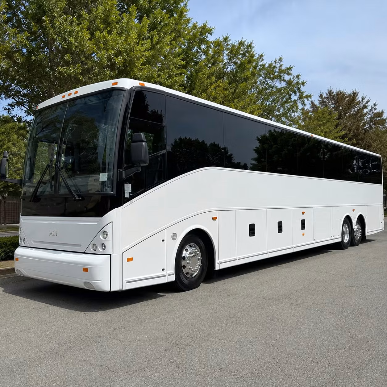 you can find and book airport transportation in springfield and any nearby city
